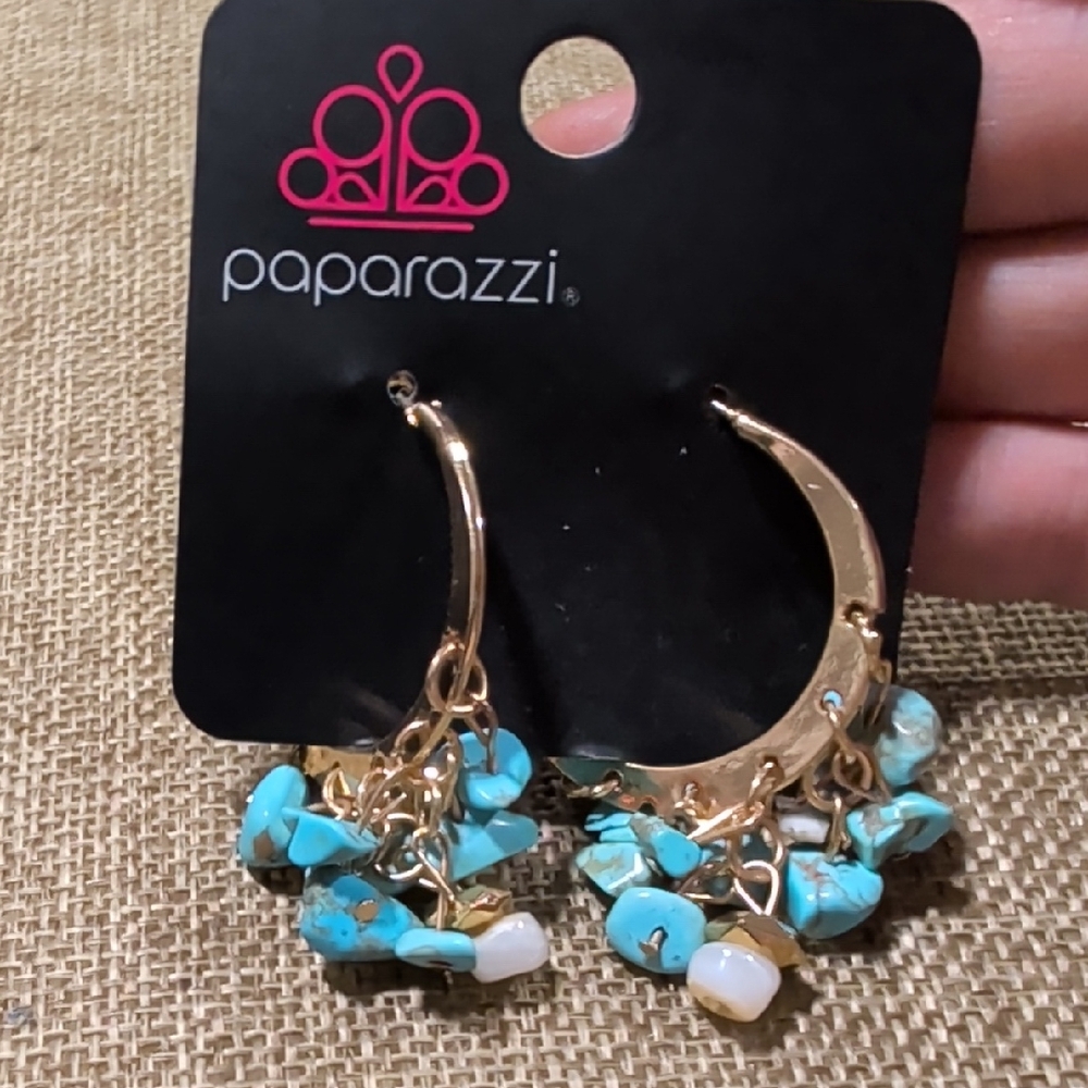 Paparazzi Gorgeously Grounding Gold Hoop Earrings NWT